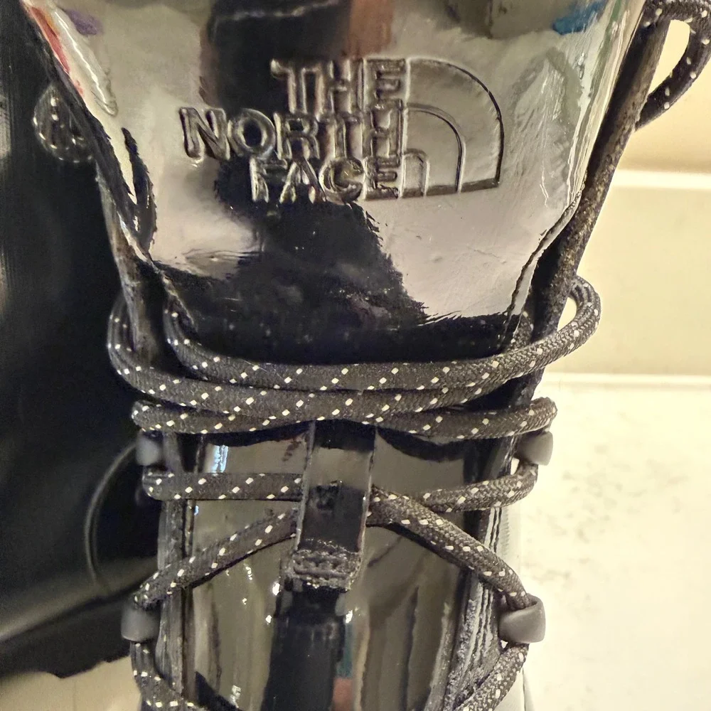 The North Face Ballard Lace‎ Patent Boots Women 7 Black New Waterproof NF0A2UWM